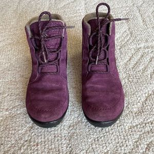 Columbia Purple Suede Bootie, women’s 8.5